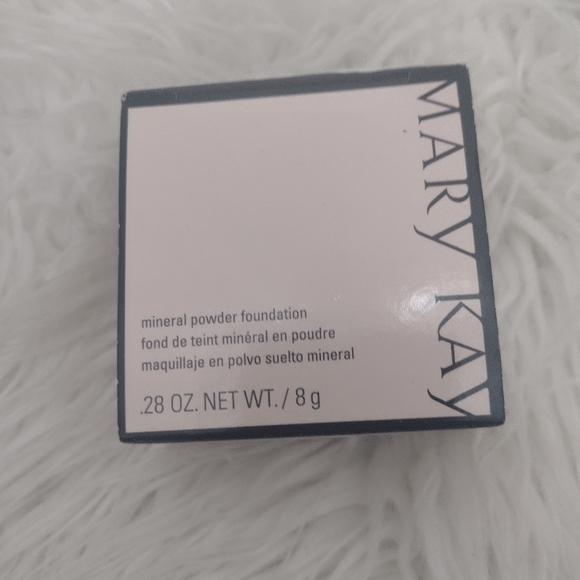Mary Kay Other - Mary Kay mineral Powder Foundation Ivory 1.